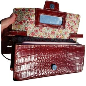 VINTAGE Bag Red Faux Croc Textured LIZ CLAIBORNE